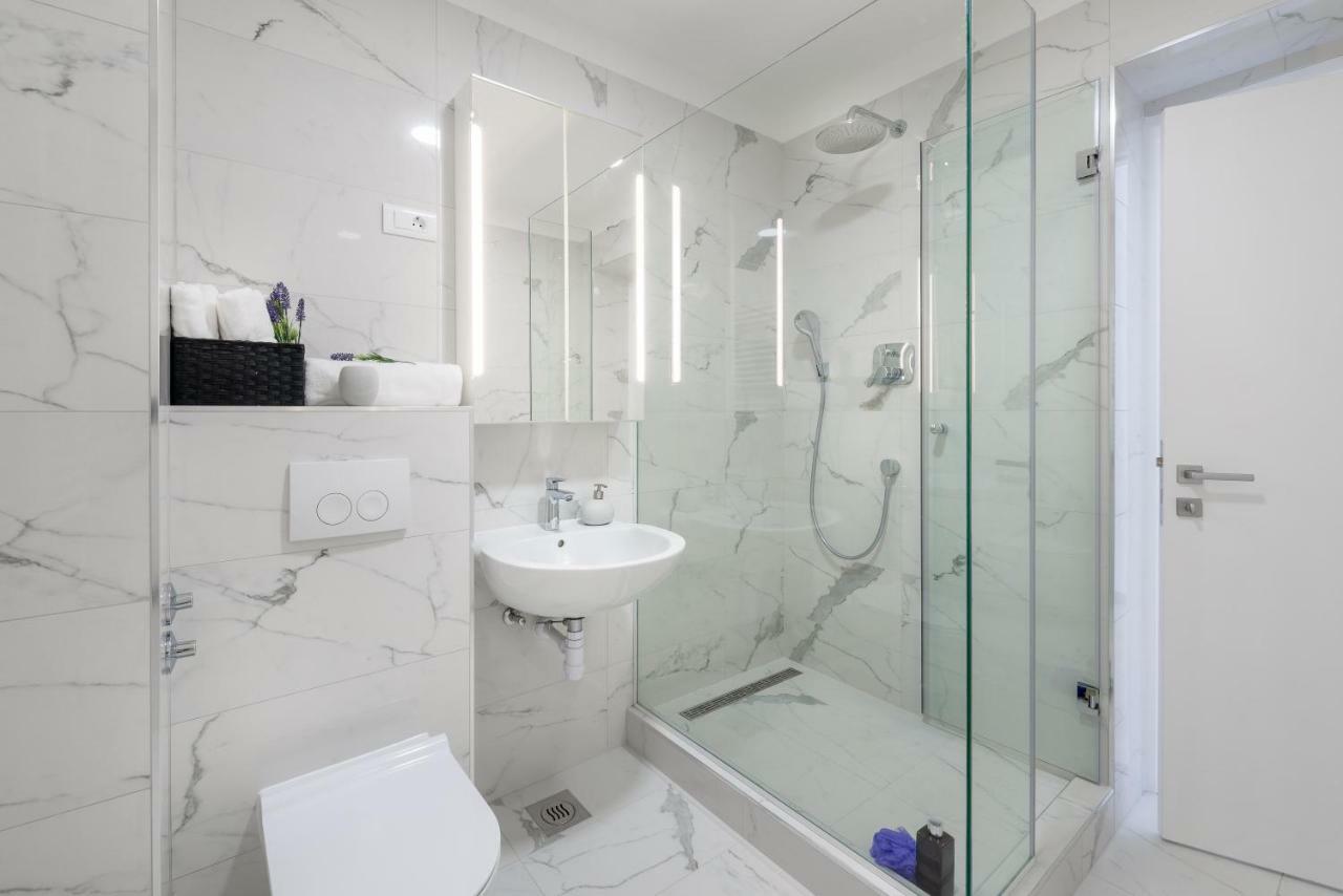 Urban Chic Luxe Apartments Near Beach Bacvice & Centre สปลิท ห้อง รูปภาพ